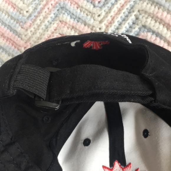 NWOT Great Canadian Midway Niagara Falls Black Unisex - Picture 8 of 9